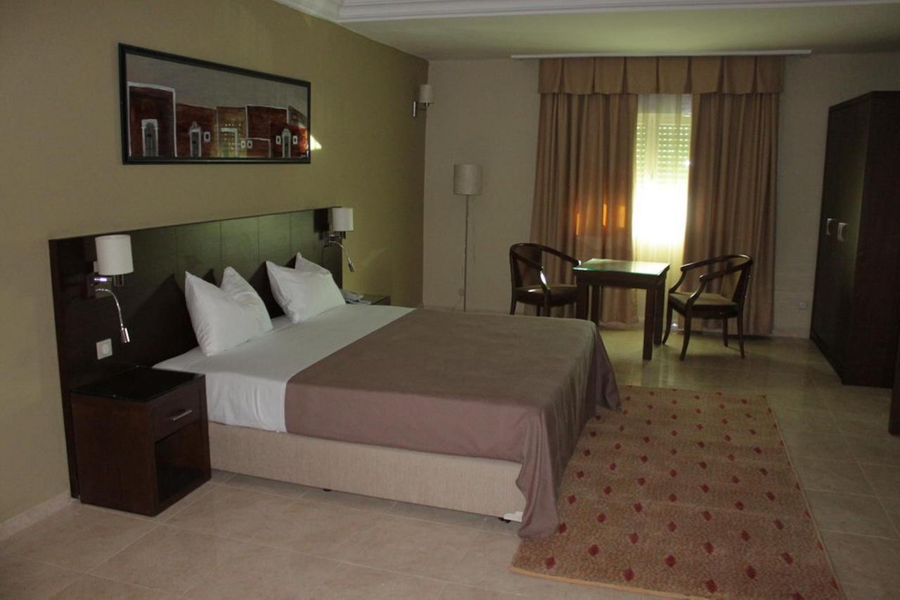 Hotel Mauricenter Нуакшот Экстерьер фото